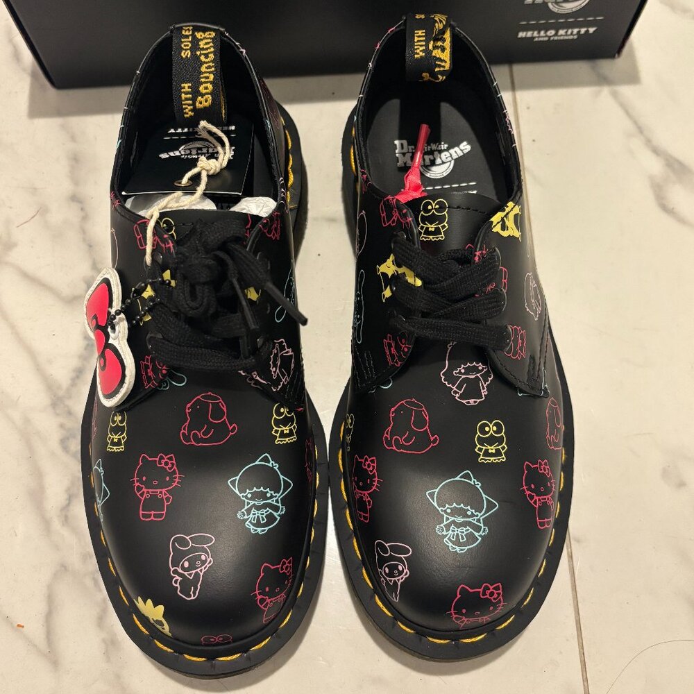 DOC MARTENS HELLO KITTY HK1461
